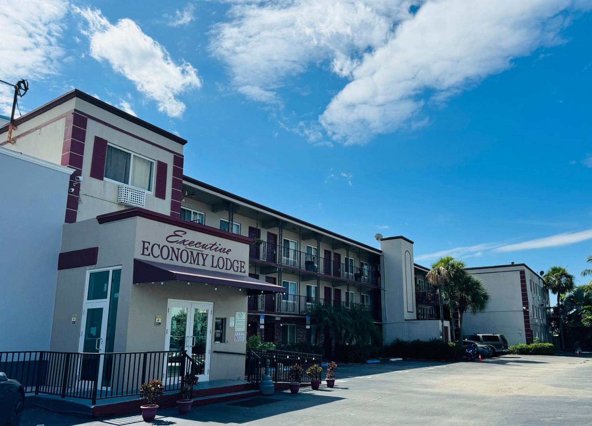 Executive Economy Lodge Pompano Beach Esterno foto