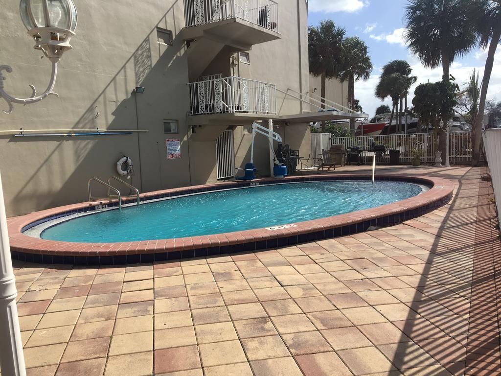 Executive Economy Lodge Pompano Beach Esterno foto