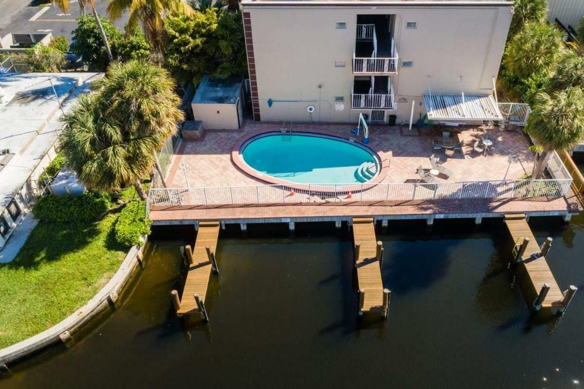 Executive Economy Lodge Pompano Beach Esterno foto