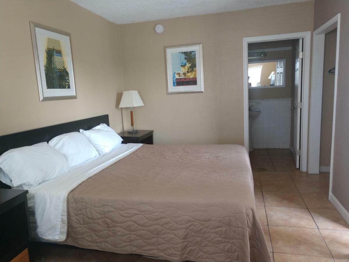 Executive Economy Lodge Pompano Beach Esterno foto